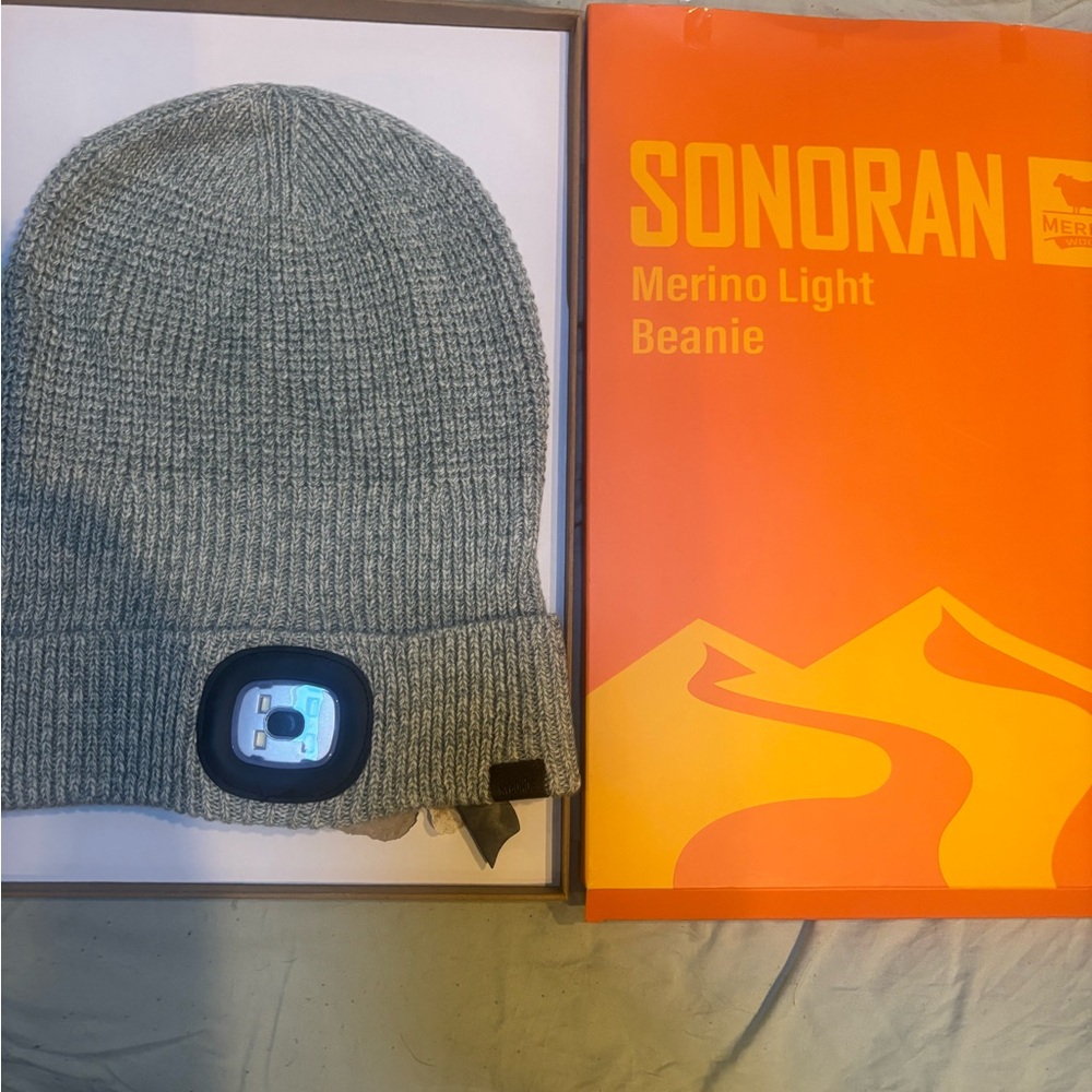 Sonoran Merino Light Beanie in Gray/Green